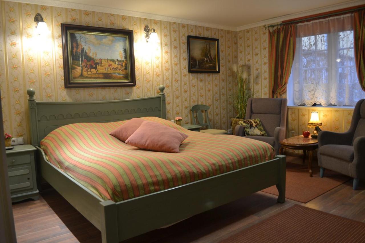 Alex Maja Hotel ปาร์นู ภายนอก รูปภาพ